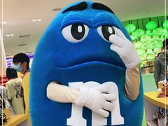 -m豆巧克力世界(上海世茂广场店)