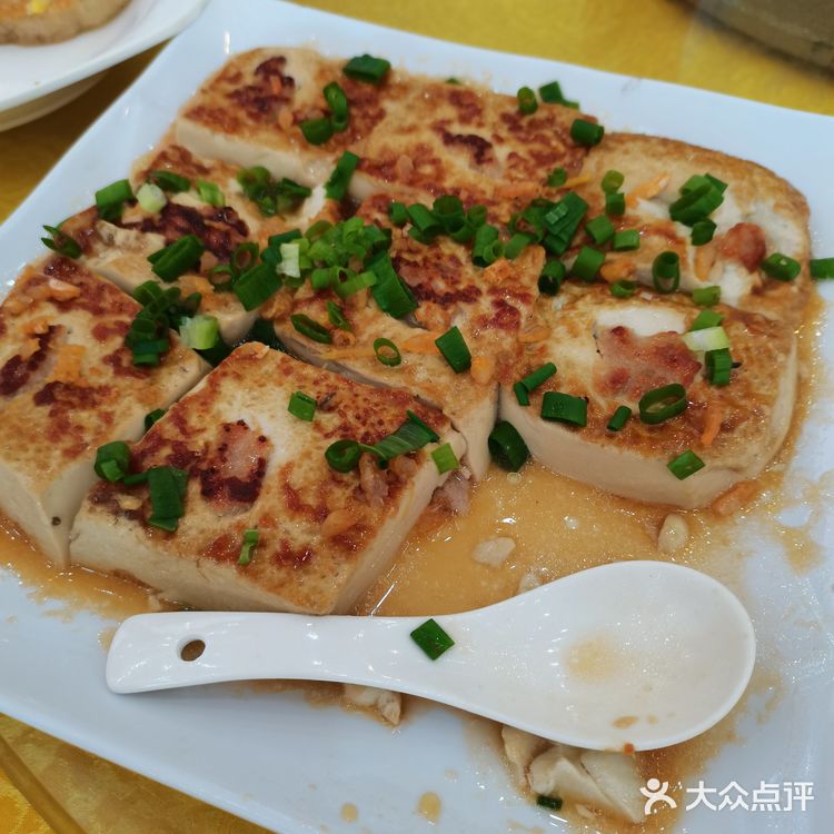 大堂楼层空间够高，大，空气好，坐得舒服「水晶鲜虾饺」