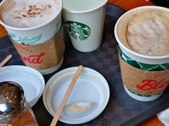 拿铁和少甜热巧-星巴克臻选(嘉兴海宁银泰城店)