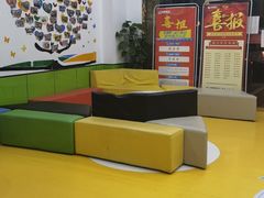 -童程童美少儿编程乐高机器人(红谷滩校区)