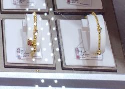 -六桂福珠宝(二百大楼店)