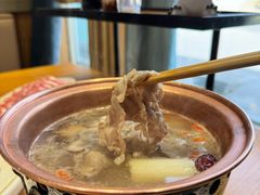 -额尔敦传统涮.冰煮羊火锅(乌兰察布体育场店)