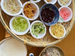 -包整·丝娃娃(一览甲秀楼风景店)