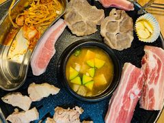 -江南猪肉商会无限续吃(弘大店)