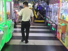-反斗乐园π·电玩·高空拓展·蹦床(龙华天虹店)