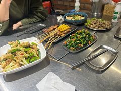 -马路牙子烧烤音乐酒馆(望京店)