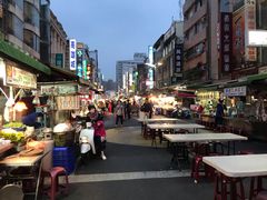 -六合夜市