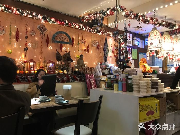 大头虾越式风味餐厅(光明广场店)大堂图片