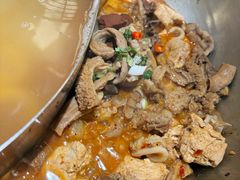 -左庭右院鲜牛肉火锅(浦江欢乐颂店)