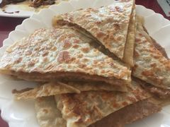 -溢心园香河肉饼总店