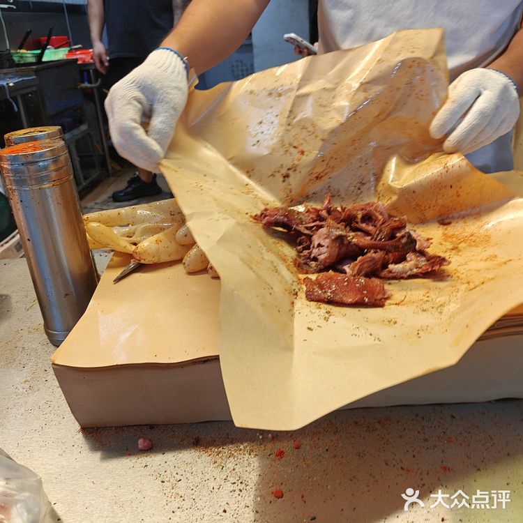 手撕烤鸭，忍不住要尝