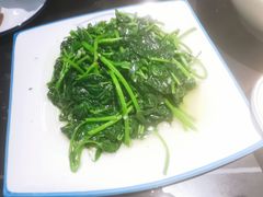 -鑫悦楼煎蟹·16年海鲜大排档