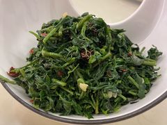 -阿瓦山寨·湘菜现炒·剁椒鱼头王(咸阳总店)