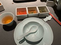 -左庭右院鲜牛肉火锅黑金店(陆家嘴中心店)