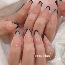 -悦指间美甲美睫