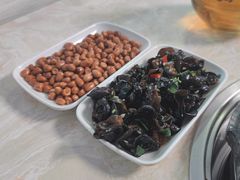 花生米-墨脱石锅椰子鸡•香草鸭•东山羊(大东海店)