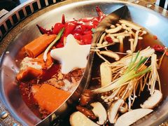 -辣伍鲜毛肚老火锅(元一店)