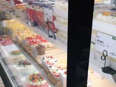 -卡滋贝诺动物奶油生日蛋糕(常熟万达店)