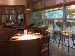 -蜜桃餐厅·伴山(湖滨商业街店)