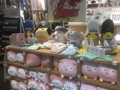 -名创优品(北京新中关购物中心地铁层店)