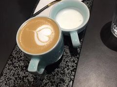 -UNI UNI(环亚凯瑟琳店)