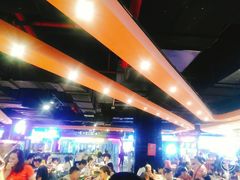 -时尚MEGO商业广场(华新地铁店)