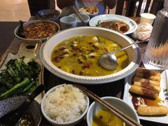 老坛酸菜鱼-张氏宽窄巷成都名小吃(茂业百货华强北店)