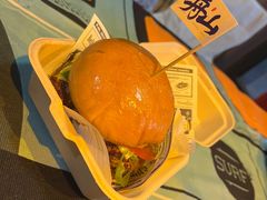 -银泰百货(舟山临城店)