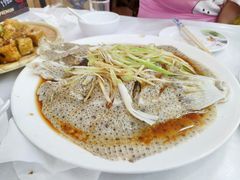 清蒸多宝鱼-北戴河庆山饭店·海鲜砂锅粥(北戴河黑石路店)