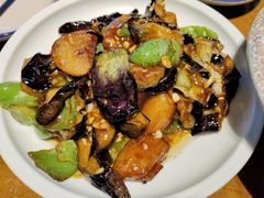 -95号酱骨·一块豆腐(展春园西路店)
