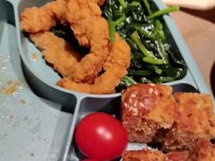 -耶里夏丽·新疆菜·28年喀什老馆(田林东路店)