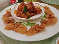 金奖乳香咕噜肉-渔意楼·驰名沙田乳鸽(五羊旗舰店)
