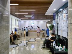 -茂菊口腔连锁(浦东南路店)