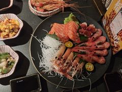 -铭牛烧肉·和牛海鲜自助(高新月牙湖店)