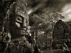 -吐斯廉屠杀博物馆