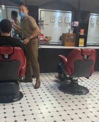 -老男孩男士理容馆·理发·烫染·修面