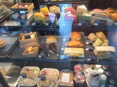 面包甜点陈列柜-星巴克(成都龙湖三千集店)