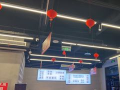 -洪霞餐馆·川菜·鲜货现炒(两江春城店)