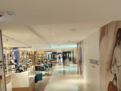 -DFS迪斐世(香港广东道店)