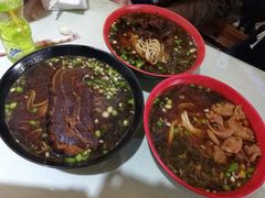 -小龙大肉面馆