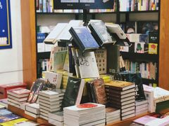 -西西弗书店&矢量咖啡(凯德晶萃广场店)