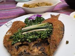 -香巴拉云南餐厅(华莱坞店)