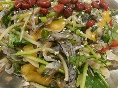 凉拌鱼皮-黄师奶甜品店