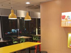 -麦当劳(伟城广场店)