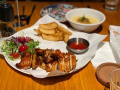 -JINNS锦时 steak&pizza(浸信会礼拜堂旧址店)
