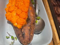 -蜜桃餐厅·伴山(湖滨商业街店)