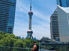 -陆家嘴空中步行连廊