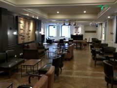 大堂-星巴克臻选(广州沙面店)