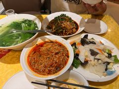 -柏合黄记豆腐皮饭店