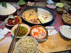 -赵美丽·重庆社区火锅·直营店(火车东站·中豪国际店)